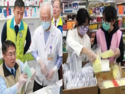 藥師不賣了！240間藥局「申請停止販售口罩」　公會坦言「不要再撐了」網淚：救了全台灣
