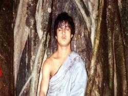 尼泊爾靈修少年---菩提樹下打坐六年，不吃不喝,六年後. . .