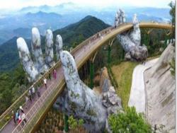 越南耗資600億打造「巨人托橋的黃金橋」超猛設計「全長150公尺」美得好想立刻訂機票！ 