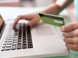 急需一筆錢！該用信用卡預借現金，還是辦信用貸款？